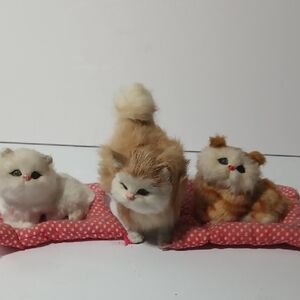 Source Unknown White and Tan Plush Cat Toy